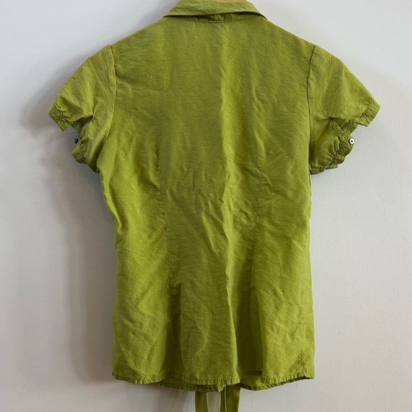 💚 Banana Republic Green Tie-Front Blouse
Size Small - Picture 4 of 8